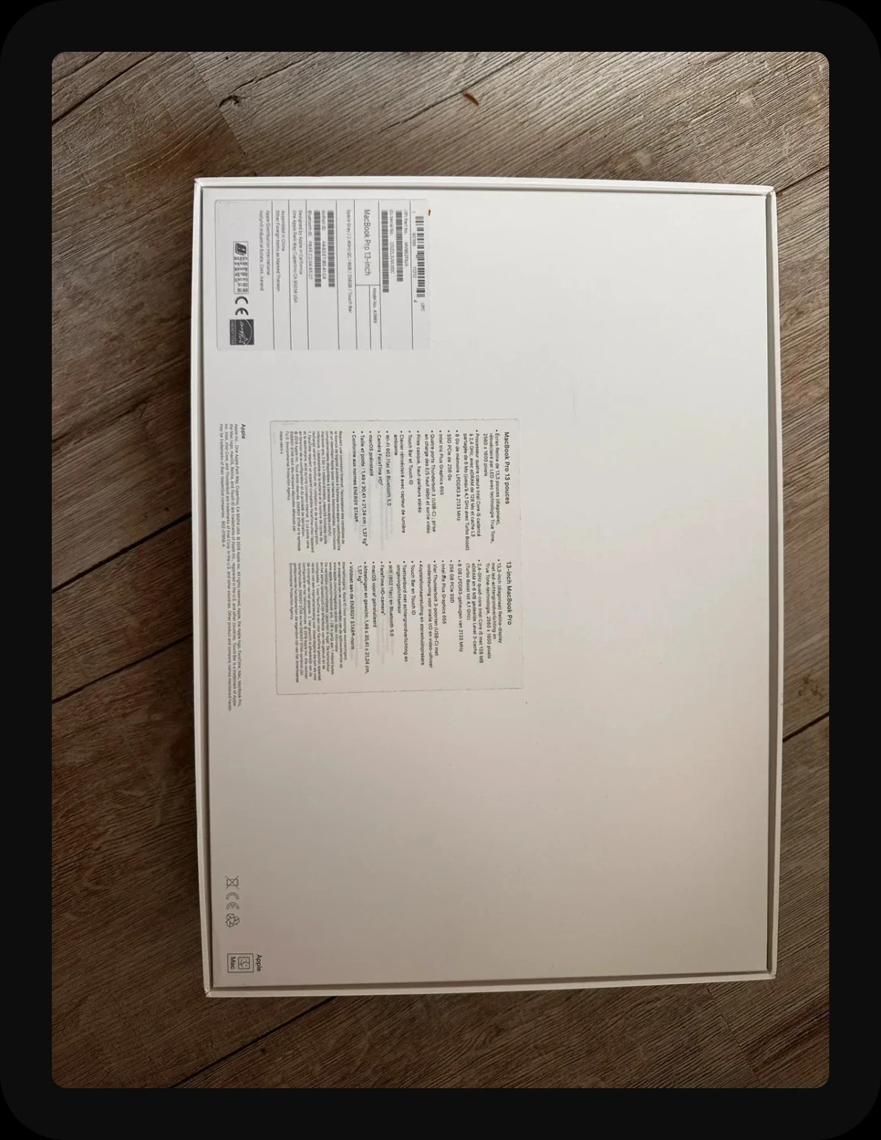 MacBook Pro box – photo 4